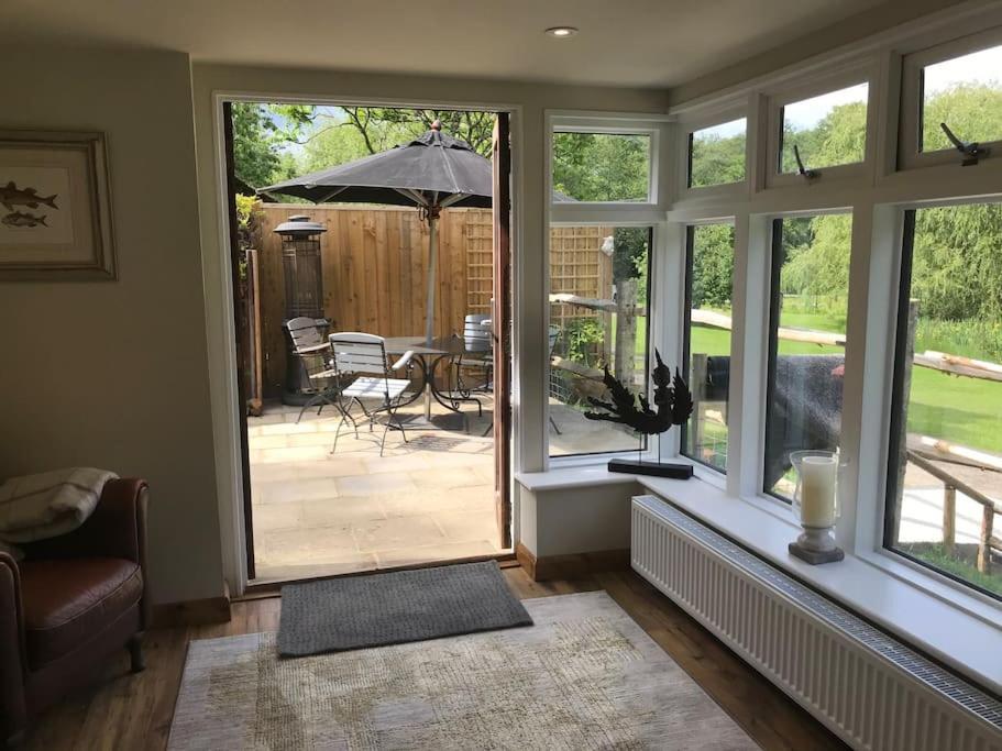 Halfmoon Lodge @ Knights Hole Wheelchair Access Cranbrook Esterno foto