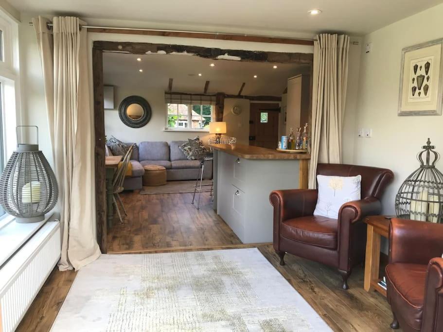 Halfmoon Lodge @ Knights Hole Wheelchair Access Cranbrook Esterno foto